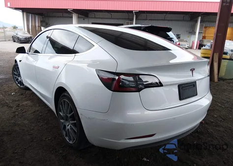 2020 Tesla Model 3 from USA, damaged, VIN 5YJ3E1EA2LF645180